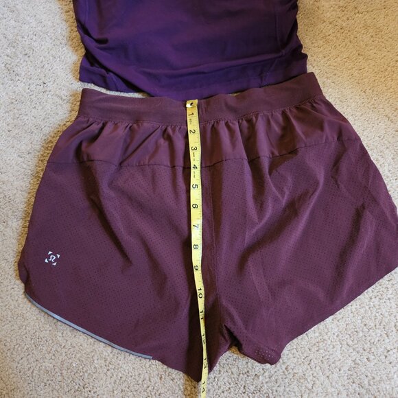 Lululemon Fast and Free Short 3" in Mulled Wine S NWOT - Picture 2 of 3